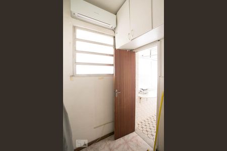 Apartamento à venda com 83m², 2 quartos e 1 vaga Apartamento à venda com 83m², 2 quartos e 1 vagaQuarto de serviço