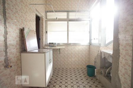 Apartamento à venda com 83m², 2 quartos e 1 vaga Apartamento à venda com 83m², 2 quartos e 1 vagaÁrea de serviço