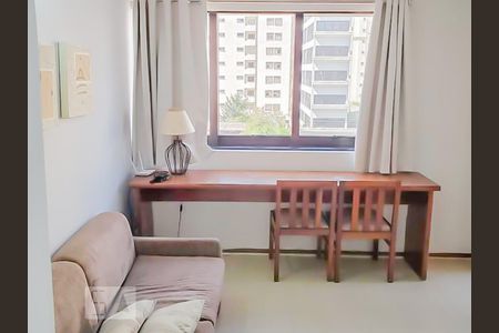 Apartamento para alugar com 38m², 1 quarto e 1 vagaSala 