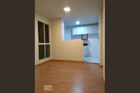 Sala de apartamento para alugar com 2 quartos, 47m² em Santa Cândida, Curitiba