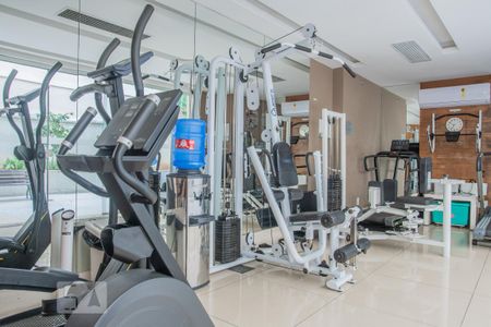 Apartamento para alugar com 76m², 2 quartos e 1 vaga Apartamento para alugar com 76m², 2 quartos e 1 vagaAcademia