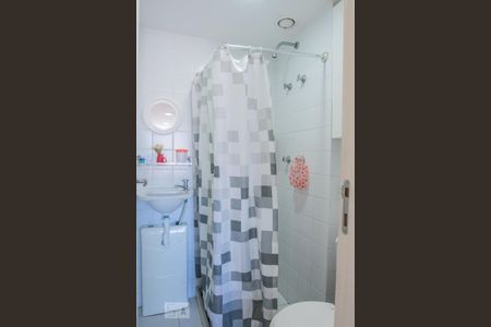Apartamento para alugar com 76m², 2 quartos e 1 vaga Apartamento para alugar com 76m², 2 quartos e 1 vagaBanheiro de Serviço