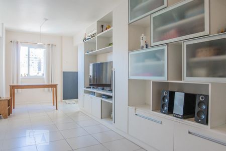 Sala de apartamento para alugar com 2 quartos, 76m² em Laranjeiras, Rio de Janeiro