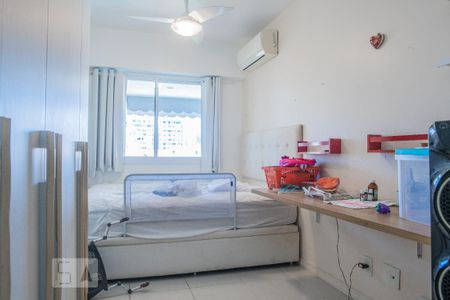 Quarto 1 de apartamento para alugar com 2 quartos, 76m² em Laranjeiras, Rio de Janeiro