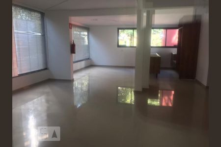 Apartamento à venda com 45m², 1 quarto e 1 vagaSalão de Festa