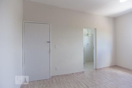 Casa à venda com 90m², 3 quartos e 2 vagasSuíte