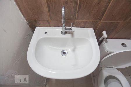 Casa à venda com 90m², 3 quartos e 2 vagasBanheiro