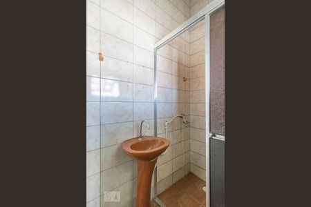 Casa para alugar com 30m², 1 quarto e sem vaga Casa para alugar com 30m², 1 quarto e sem vagaBanheiro