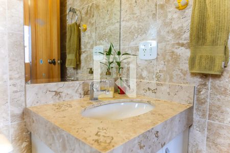 Apartamento à venda com 163m², 3 quartos e 3 vagasBanheiro do Quarto 3