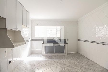Casa à venda com 130m², 3 quartos e 2 vagasCozinha 