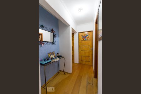 Corredor de apartamento para alugar com 3 quartos, 75m² em Picanço, Guarulhos