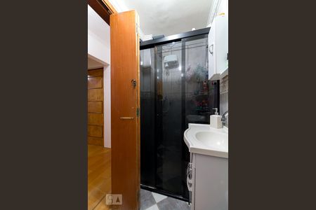 Banheiro de apartamento à venda com 3 quartos, 75m² em Picanço, Guarulhos
