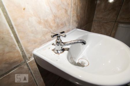 Pia do Banheiro de apartamento para alugar com 2 quartos, 38m² em Guará Ii, Brasília