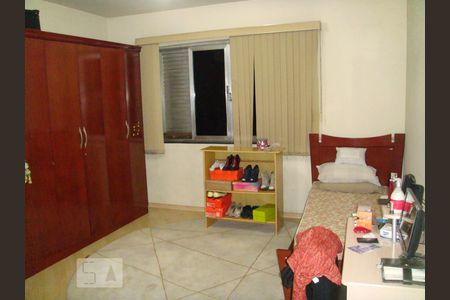Quarto 1 de casa para alugar com 3 quartos, 204m² em Jabaquara, São Paulo