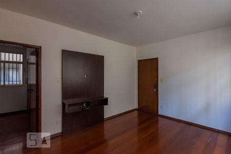 Sala 1 de apartamento para alugar com 3 quartos, 140m² em Santo Antônio, Belo Horizonte