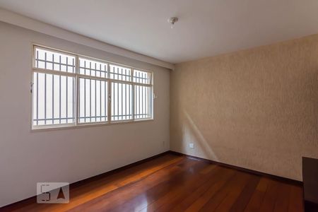 Sala 1 de apartamento para alugar com 3 quartos, 140m² em Santo Antônio, Belo Horizonte