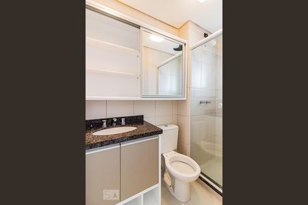 Banheiro da Suíte de apartamento à venda com 2 quartos, 70m² em Partenon, Porto Alegre