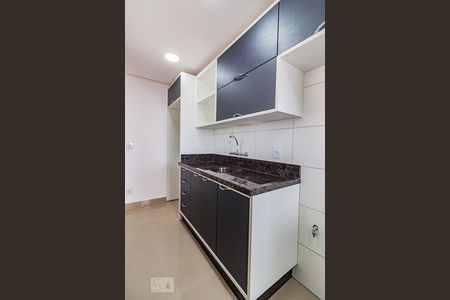 Cozinha de apartamento à venda com 2 quartos, 70m² em Partenon, Porto Alegre