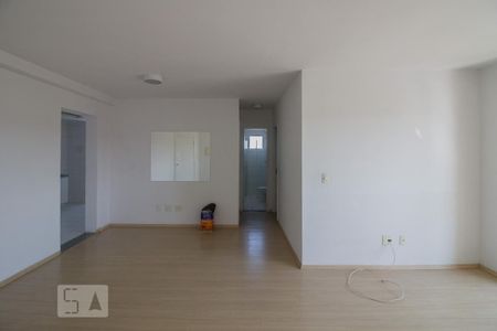 Sala de apartamento para alugar com 2 quartos, 75m² em Jardim Santo Antônio, Santo André