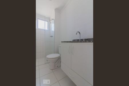 Banheiro de apartamento para alugar com 2 quartos, 75m² em Jardim Santo Antônio, Santo André