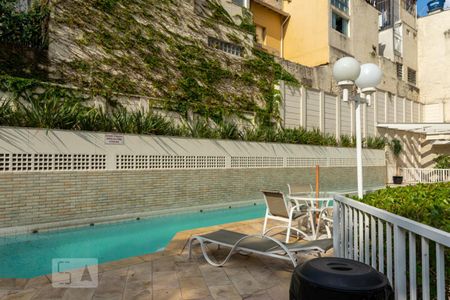 Apartamento à venda com 110m², 3 quartos e 3 vagas Apartamento à venda com 110m², 3 quartos e 3 vagasÁrea comum - Piscina