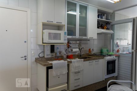 Apartamento à venda com 110m², 3 quartos e 3 vagas Apartamento à venda com 110m², 3 quartos e 3 vagasCozinha
