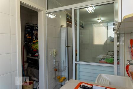 Apartamento à venda com 110m², 3 quartos e 3 vagas Apartamento à venda com 110m², 3 quartos e 3 vagasÁrea de Serviço