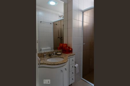 Apartamento à venda com 110m², 3 quartos e 3 vagas Apartamento à venda com 110m², 3 quartos e 3 vagasBanheiro