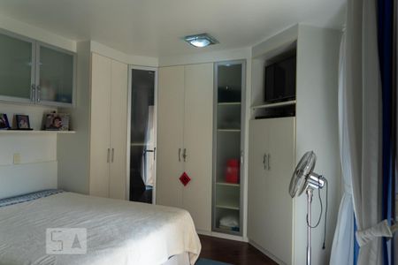 Apartamento à venda com 110m², 3 quartos e 3 vagas Apartamento à venda com 110m², 3 quartos e 3 vagasSuíte