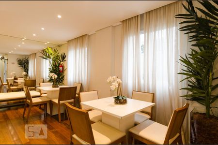 Apartamento à venda com 66m², 2 quartos e 1 vagaSalão  de Festa 