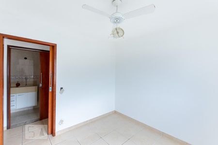 Quarto 1 de apartamento à venda com 2 quartos, 52m² em Sapê, Niterói