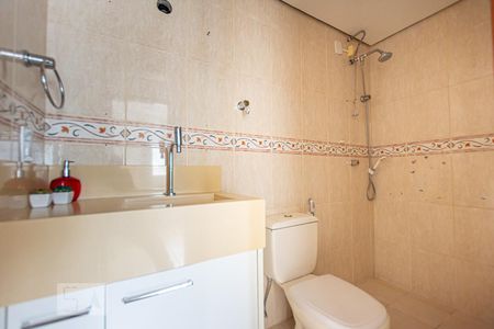 Banheiro Social de apartamento à venda com 2 quartos, 52m² em Sapê, Niterói