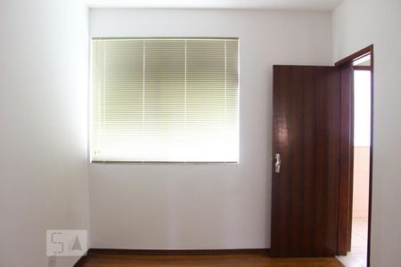 Casa à venda com 3 quartos, 100m² em Serra , Belo Horizonte