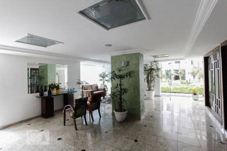 Apartamento para alugar com 55m², 2 quartos e 1 vaga Apartamento para alugar com 55m², 2 quartos e 1 vagaHall