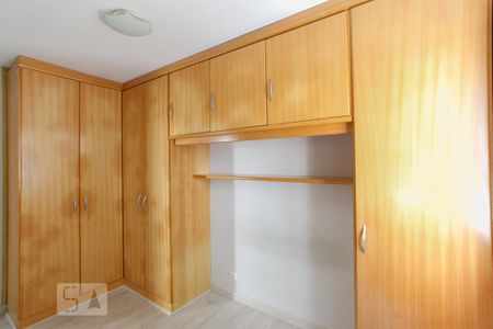 Quarto 1 de apartamento para alugar com 2 quartos, 55m² em Vila Parque Jabaquara, São Paulo