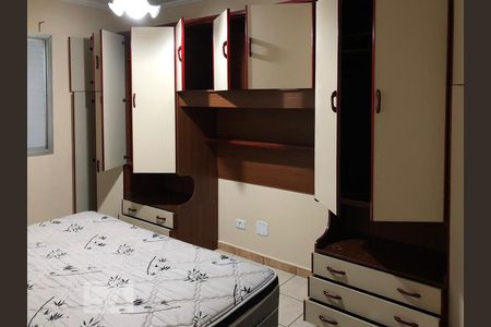 Quarto 1 de apartamento para alugar com 2 quartos, 61m² em Jardim Ester, São Paulo
