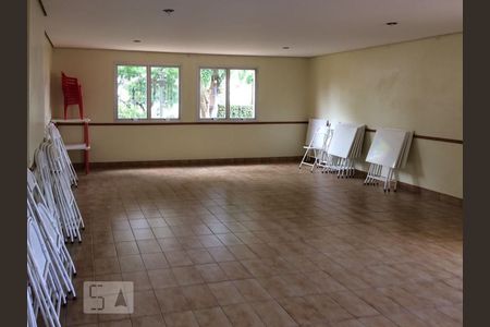 Apartamento para alugar com 61m², 2 quartos e 1 vagaÁrea comum - Salão de festas