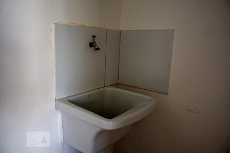 Detalhe da area de serviço de apartamento para alugar com 2 quartos, 38m² em Guará Ii, Brasília