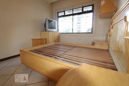 Quarto 1 de casa para alugar com 3 quartos, 128m² em Fazendinha, Curitiba