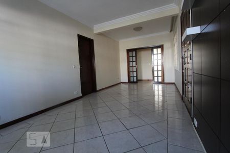 Sala de casa para alugar com 3 quartos, 128m² em Fazendinha, Curitiba