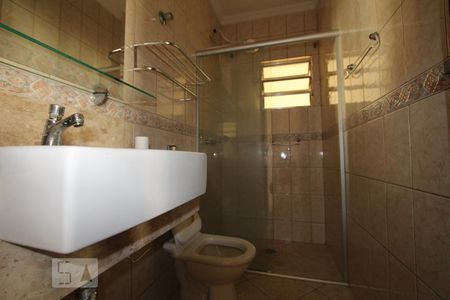 Banheiro de casa para alugar com 3 quartos, 128m² em Fazendinha, Curitiba