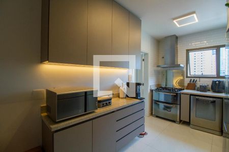 Apartamento à venda com 190m², 3 quartos e 3 vagasCozinha