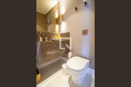 Apartamento à venda com 190m², 3 quartos e 3 vagasLavabo