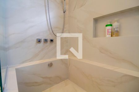 Apartamento à venda com 190m², 3 quartos e 3 vagasBanheiro da Suíte 3