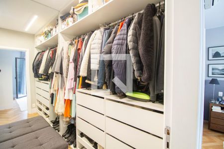 Apartamento à venda com 190m², 3 quartos e 3 vagasCloset da Suíte 3