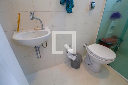 Apartamento à venda com 190m², 3 quartos e 3 vagasBanheiro de Serviço