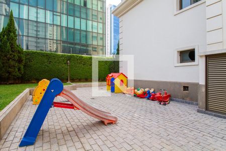 Apartamento à venda com 190m², 3 quartos e 3 vagasÁrea comum - Playground