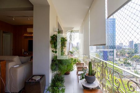 Apartamento à venda com 190m², 3 quartos e 3 vagasVaranda