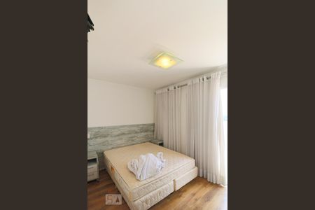 Apartamento à venda com 100m², 2 quartos e 2 vagas Apartamento à venda com 100m², 2 quartos e 2 vagasSuíte