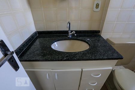 Banheiro de apartamento para alugar com 1 quarto, 35m² em Liberdade, São Paulo